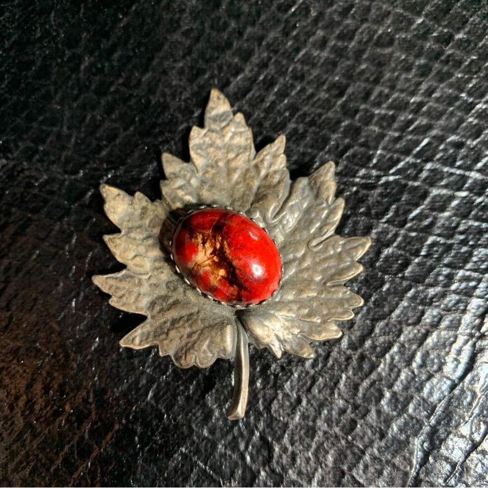 Vintage Leaf Brooch